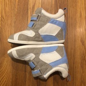 2/$20 Kiss & Tell Velcro Slip on Wedge Sneakers Size 7